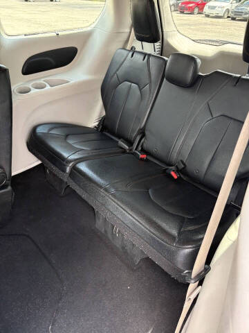2017 Chrysler Pacifica Touring Plus