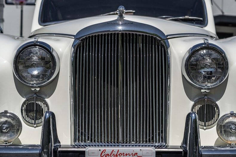 1959 Jaguar Mark IX