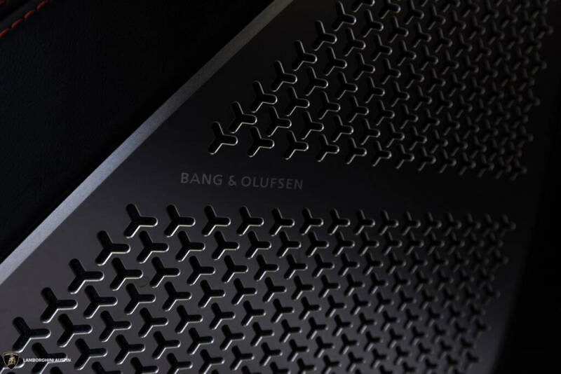 2023 Lamborghini Urus S