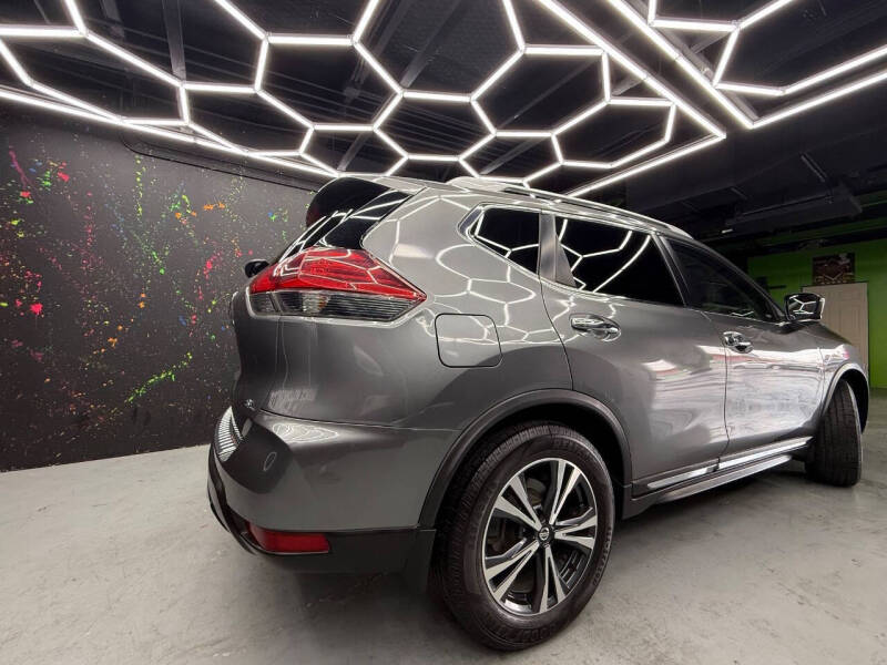 2017 Nissan Rogue SL