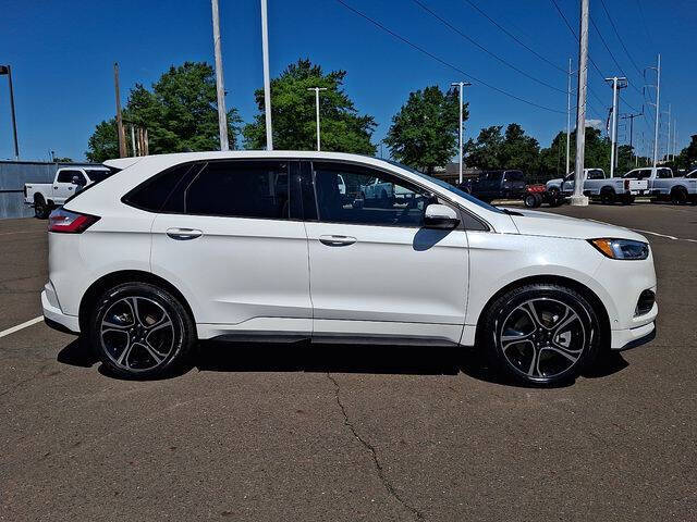 2022 Ford Edge ST