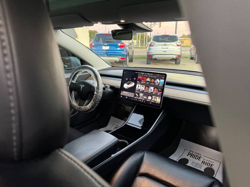 2020 Tesla Model 3 Long Range