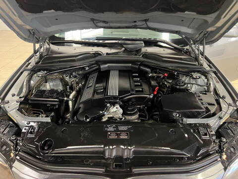 2004 BMW 5 Series 525i