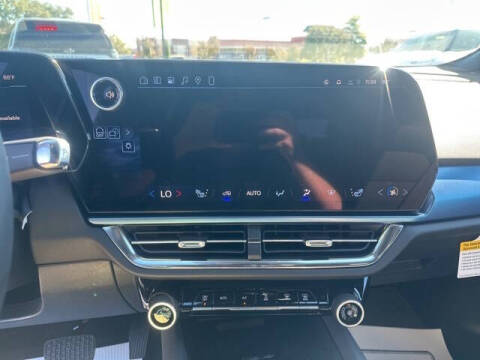 2026 Chevrolet Equinox EV LT 2