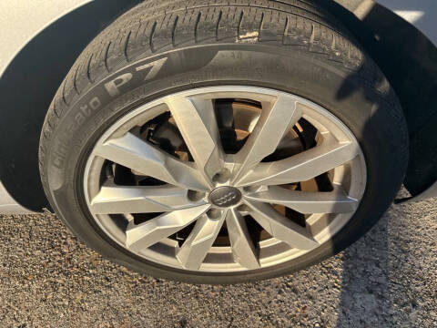 2017 Audi A4 2.0T quattro Premium