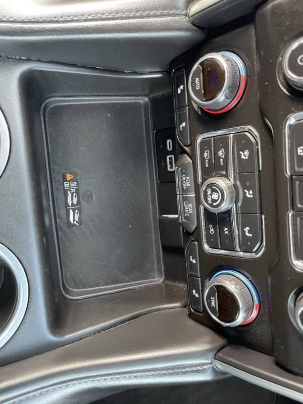 2022 Chevrolet Suburban LT