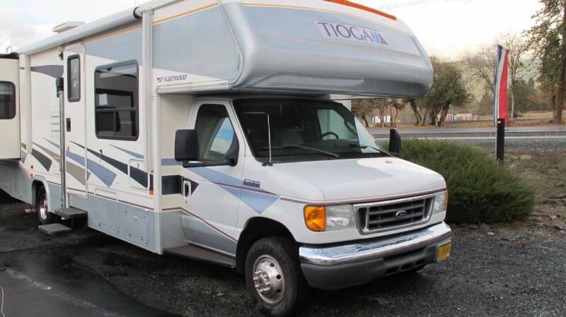 2006 Fleetwood 31 DOUBLE SLIDE for sale at Oregon RV Outlet LLC - Class C Motorhomes in Grants Pass OR