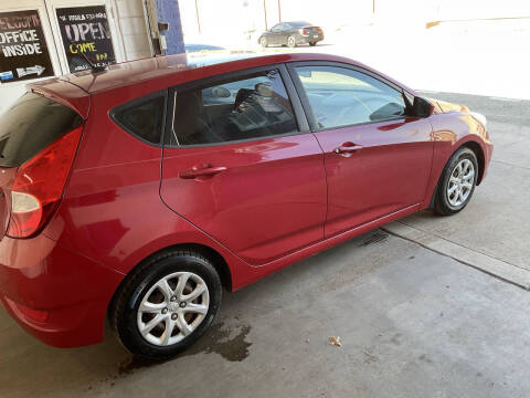 2012 Hyundai Accent GS