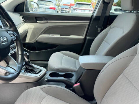 2020 Hyundai Elantra