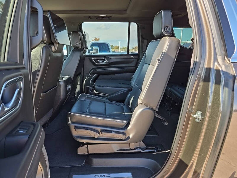 2021 GMC Yukon XL SLT