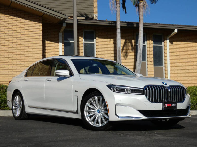 2022 BMW 7 Series 745e xDrive