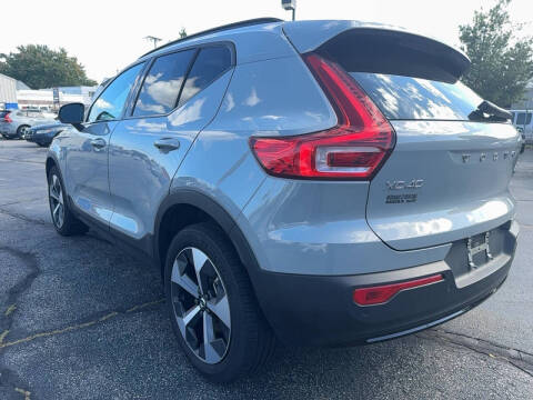 2024 Volvo XC40