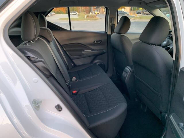 2021 Nissan Kicks SV