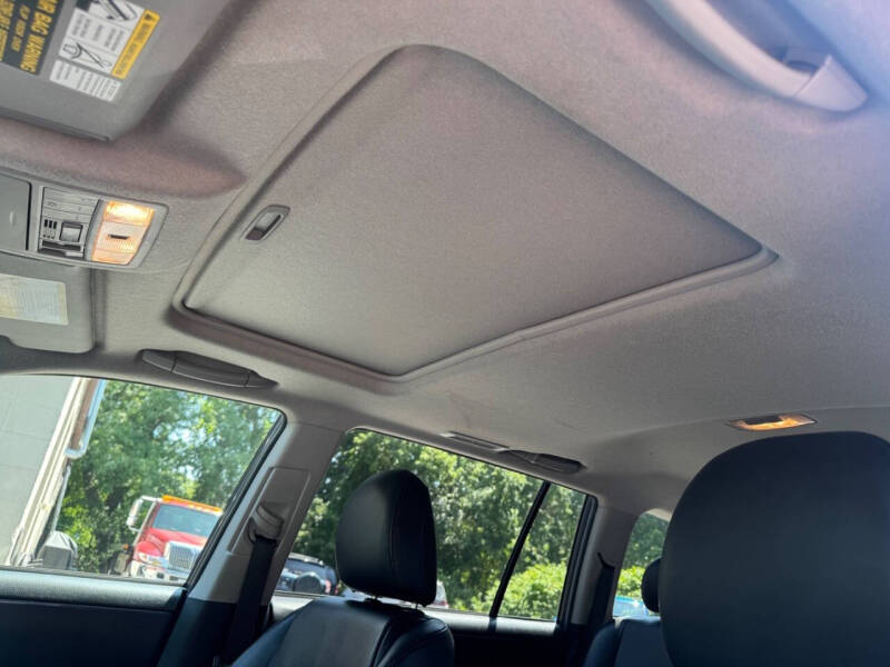 2012 Toyota Highlander SE