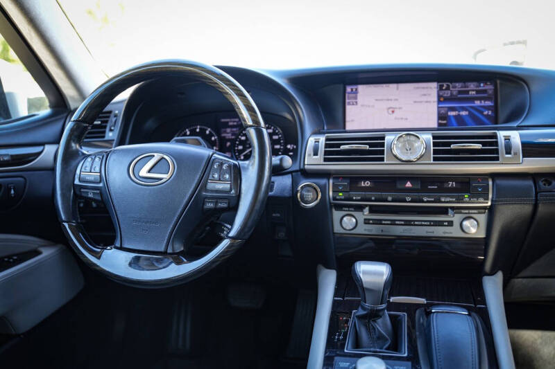 2013 Lexus LS 460 L