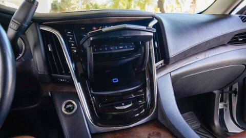 2019 Cadillac Escalade ESV Premium Luxury