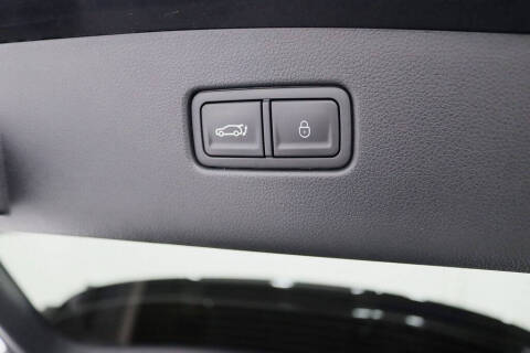 2024 Genesis GV70 2.5T Standard