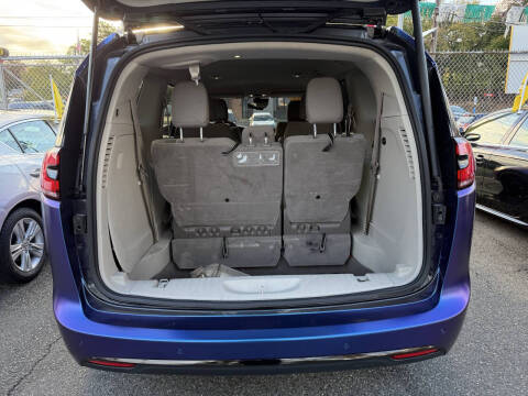 2021 Chrysler Pacifica Touring