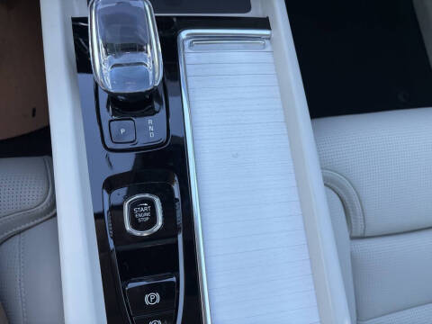 2026 Volvo XC60 T8 Ultra