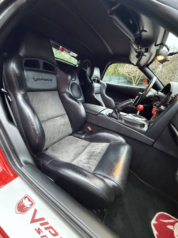 2003 Dodge Viper SRT-10