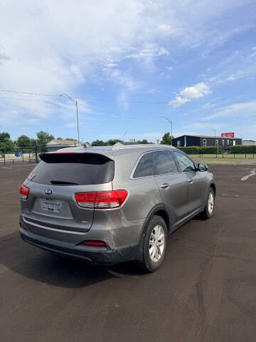 2017 Kia Sorento LX