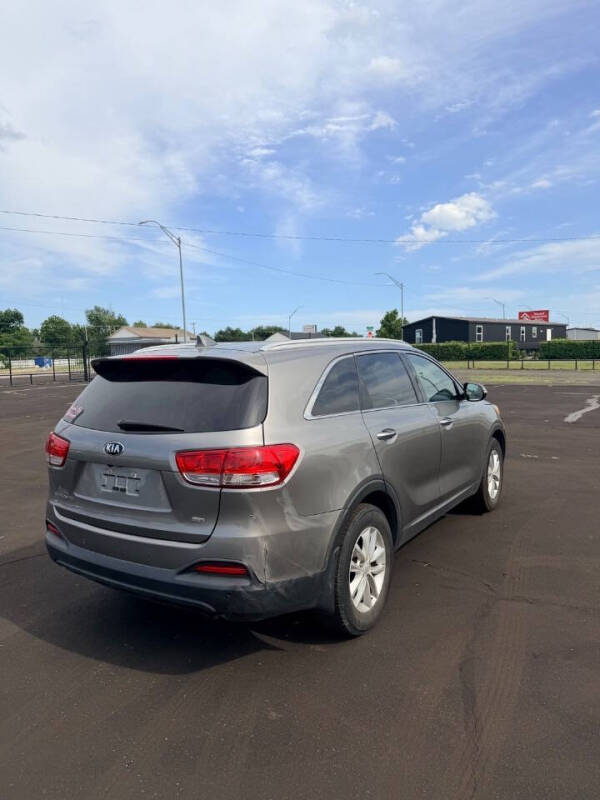 2017 Kia Sorento LX