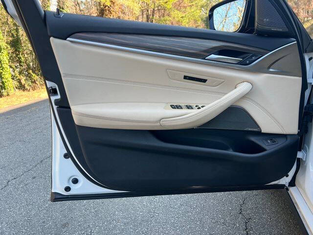 2021 BMW 5 Series 530i