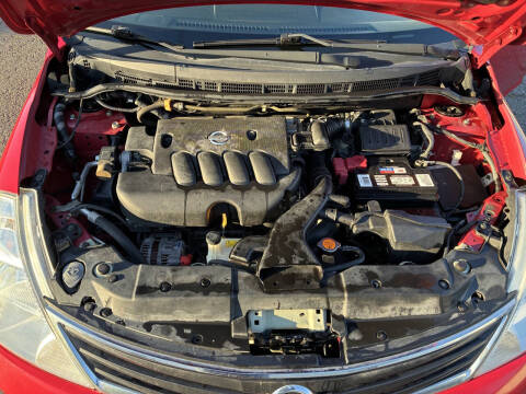 2011 Nissan Versa 1.8 S