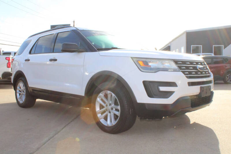 2016 Ford Explorer