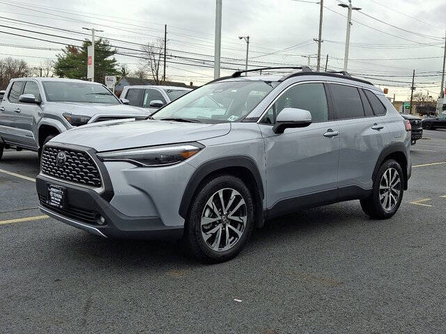 2024 Toyota Corolla Cross XLE