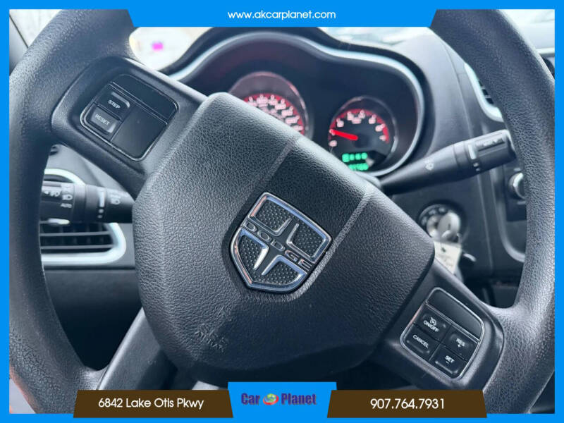 2012 Dodge Avenger SE