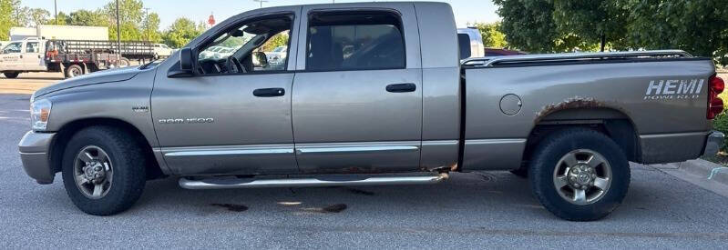 Tan 2007 Dodge Ram 1500 SLT SLT 4dr Mega Cab SB 1