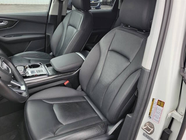 2022 Audi Q7 quattro Premium Plus 55 TFSI