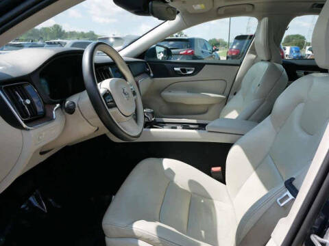 2021 Volvo S60 T5 Momentum