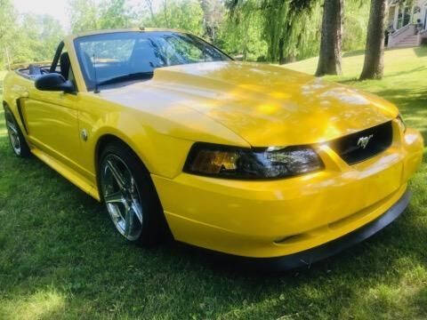 2004 Ford Mustang GT Deluxe