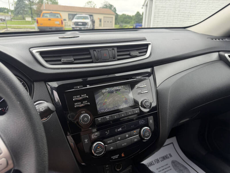 2016 Nissan Rogue SV