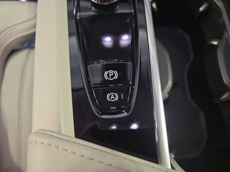 2022 Volvo XC60 Recharge T8 Inscription