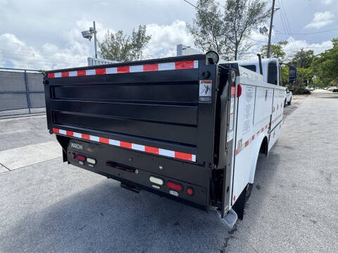 2015 Hino 195