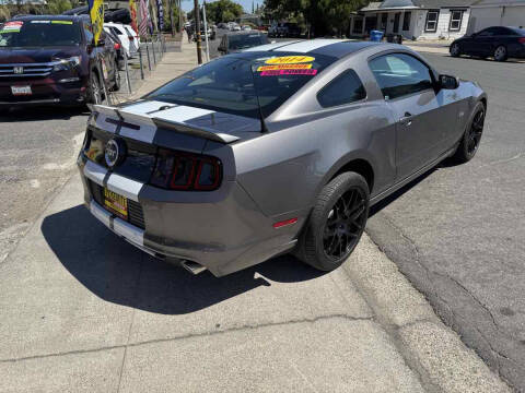 2014 Ford Mustang GT Premium
