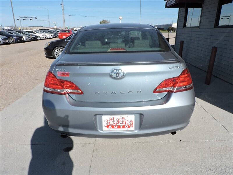2007 Toyota Avalon XL