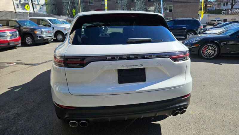 2019 Porsche Cayenne S