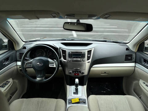 2013 Subaru Outback 2.5i Premium