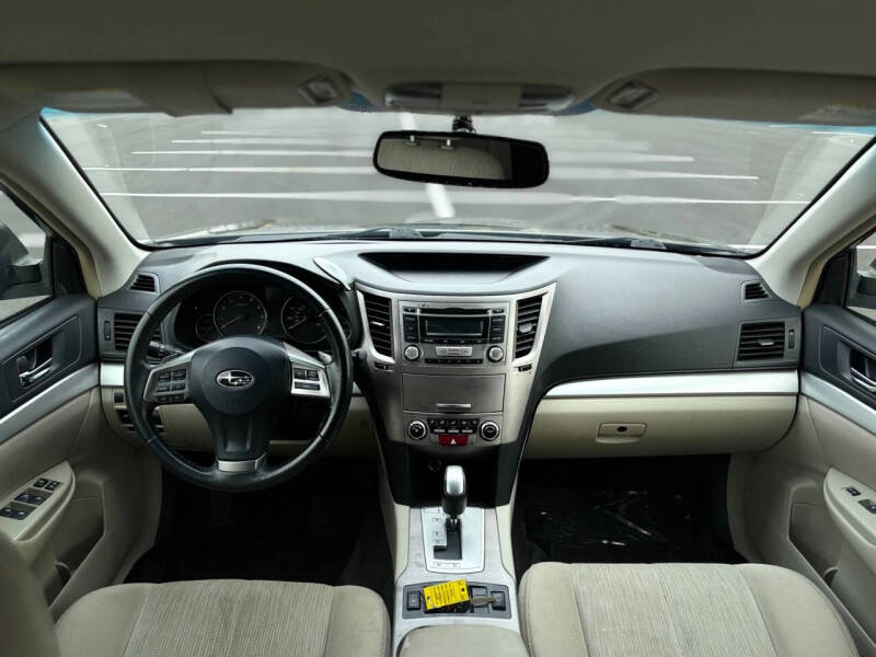 2013 Subaru Outback 2.5i Premium