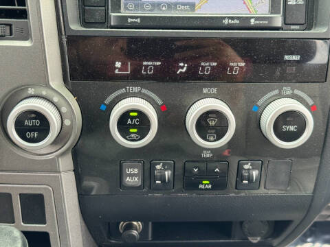 2016 Toyota Sequoia SR5