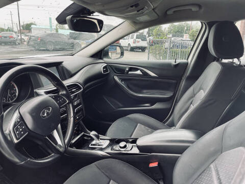 2018 Infiniti QX30