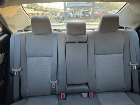 2015 Toyota Corolla LE