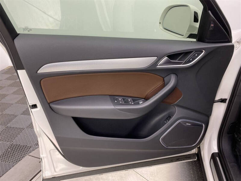 2017 Audi Q3 2.0T Prestige