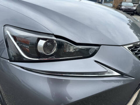 2018 Lexus IS 350
