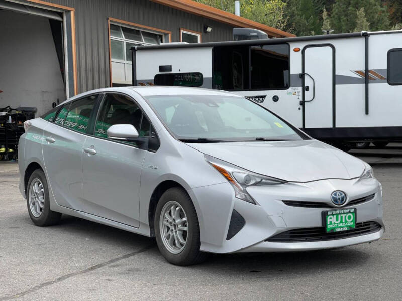 2017 Toyota Prius Two