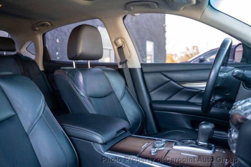 2015 Infiniti Q70L 3.7